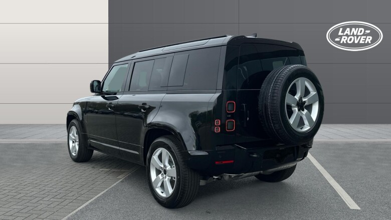 Land Rover Defender 3.0 D350 X-Dynamic SE 110 5dr Auto Diesel Estate